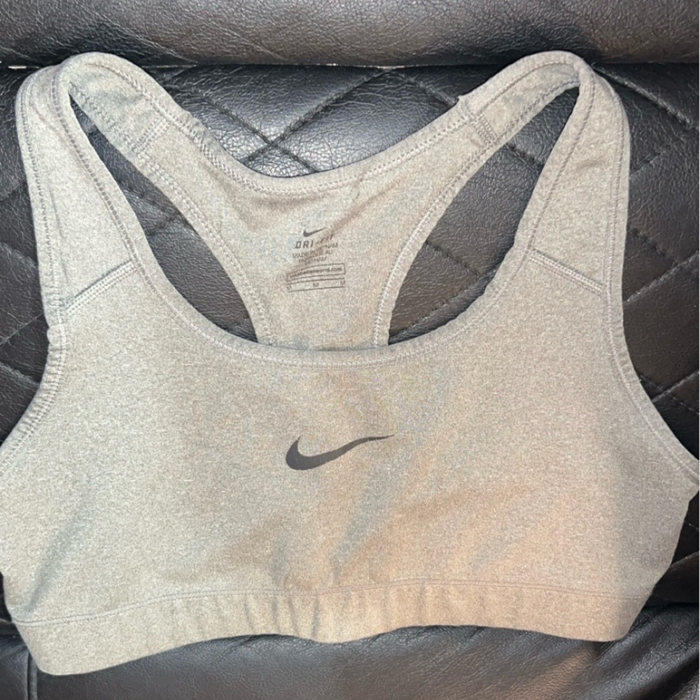 Nike grey sports bra, Size M #activewear #fitness